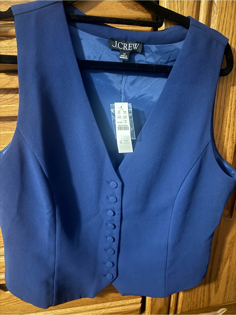 J. crew women’s tailored royal blue vest. Button v-neck lined suit vest.Size 12
